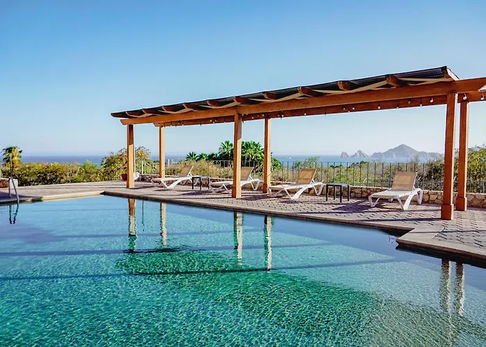 Sunrock Hotel & Suites